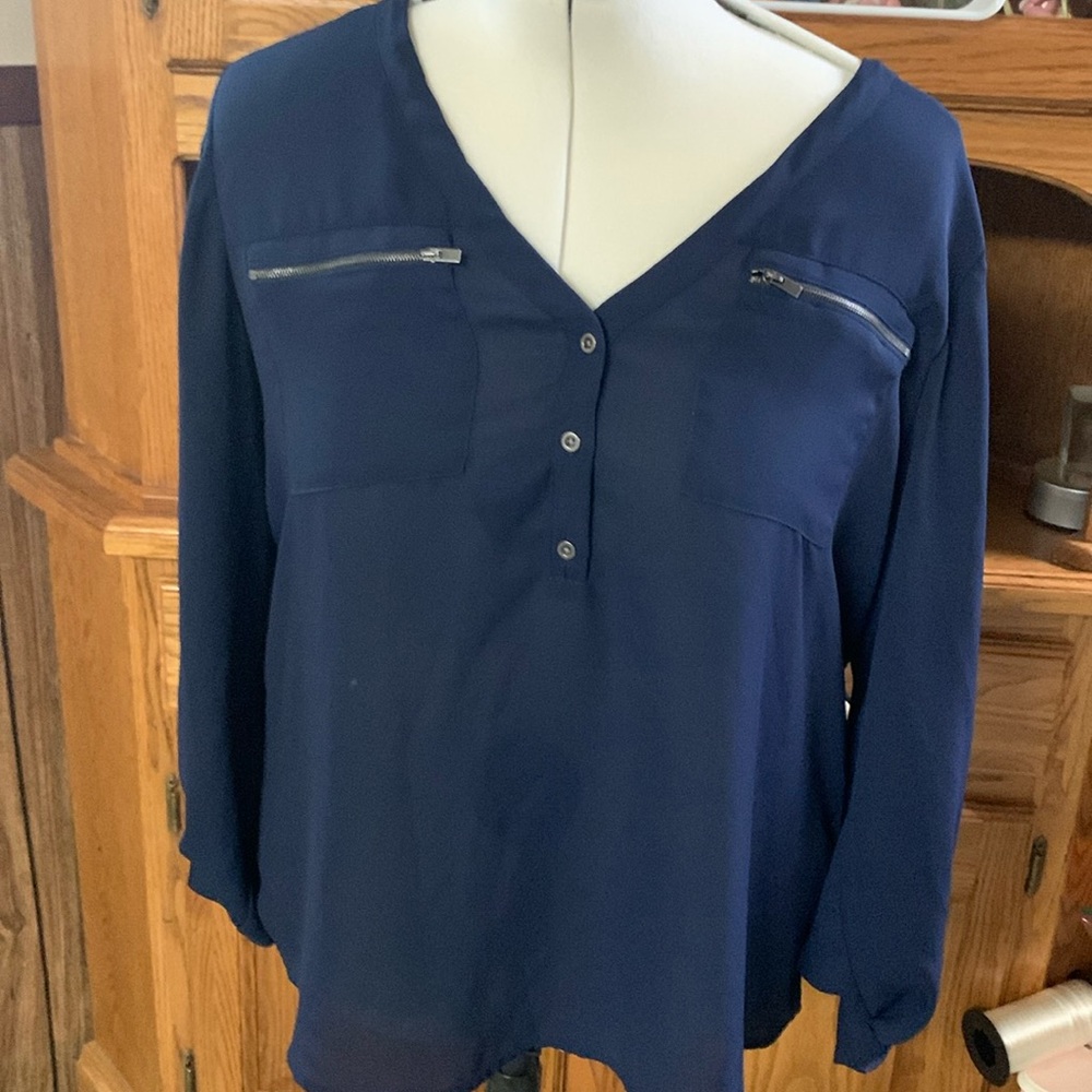Maurices long sleeve dark blue blouse excellent condition size large